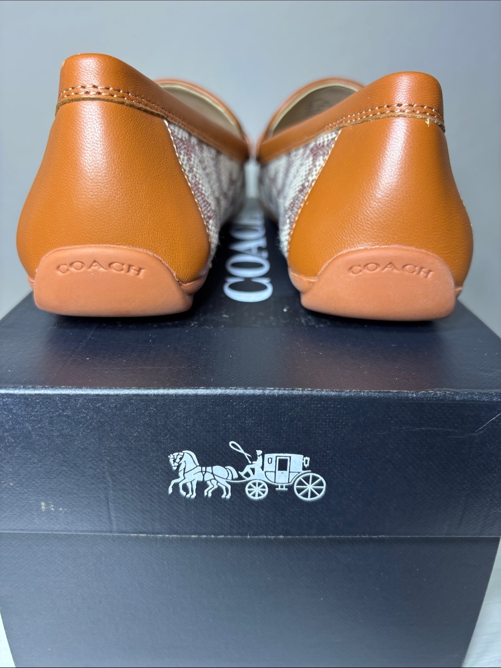 COACH Sculpted C Driver Loafers Signature Jacquard Cocoa Amber NIB
Size 6.5 - Picture 7 of 9